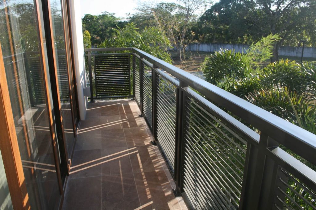 25+ Modern Balcony Railing Design Ideas With Photos - The ...