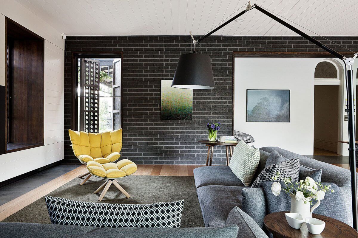 Stunning Black Brick Wall Interior Ideas For Black Lover