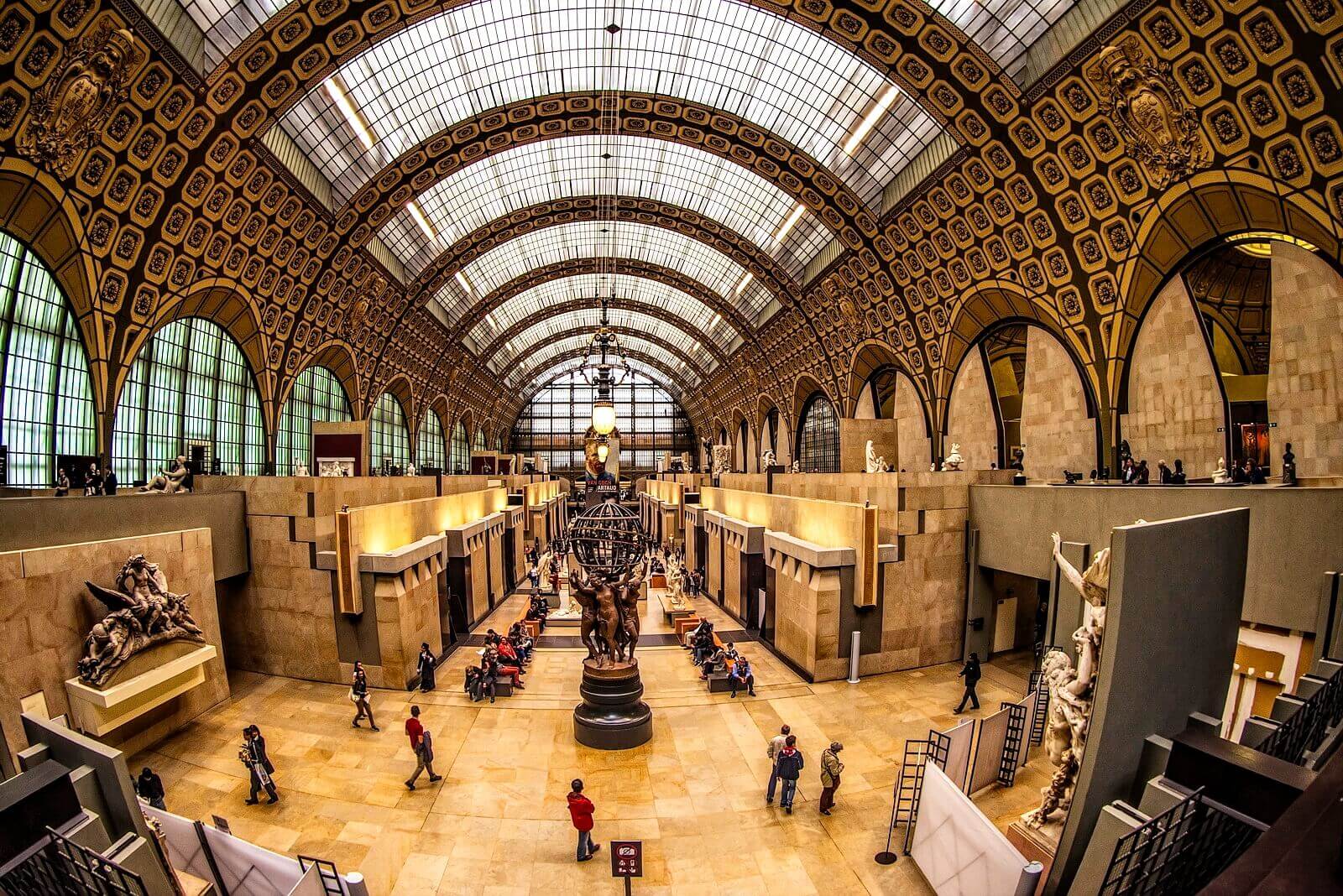 15 Most Creative and Famous Art Museums in the World