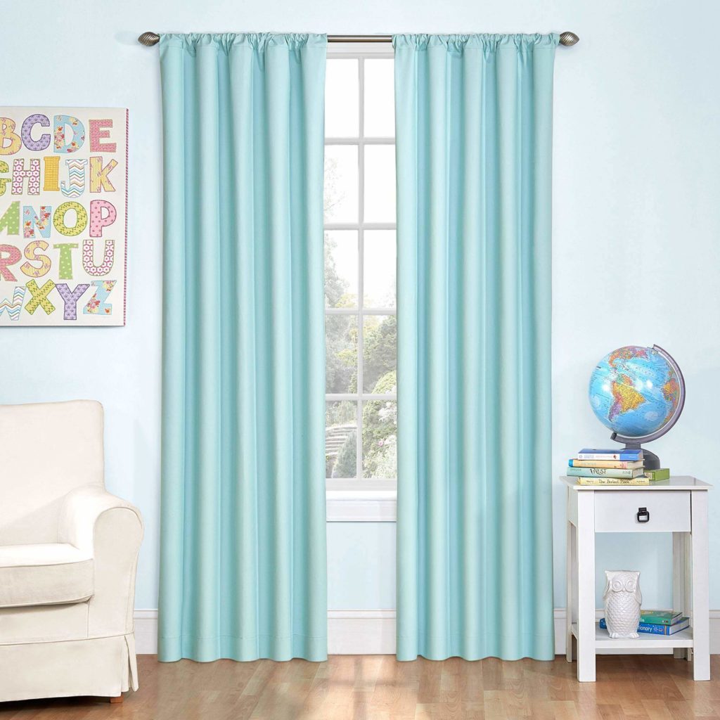 Unique Boys Bedroom Curtain Ideas for Large Space