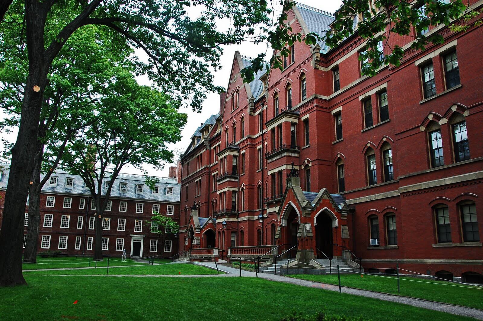 40 Most Beautiful College Campuses In The World   7 Beautiful College Campuses 