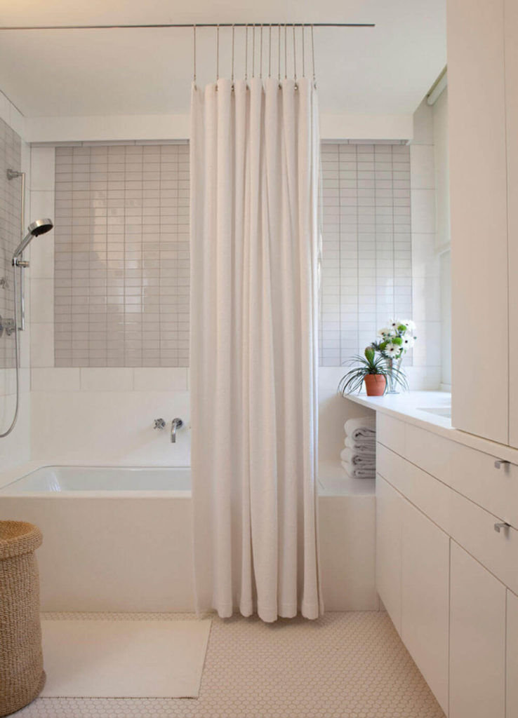 28 Designer Shower Curtains Ideas For, What Is The Best Shower Curtain For A Small Bathroom
