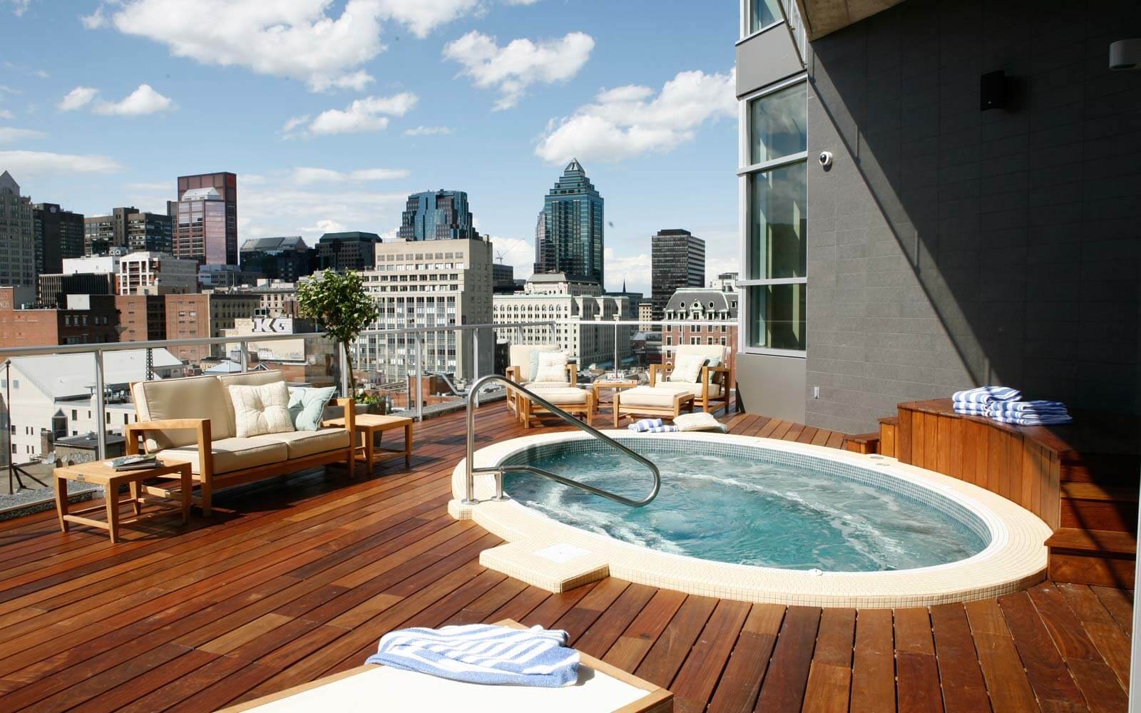 small rooftop swimming pool design in house