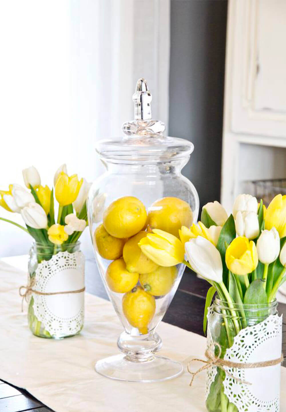 DIY easter table decorations