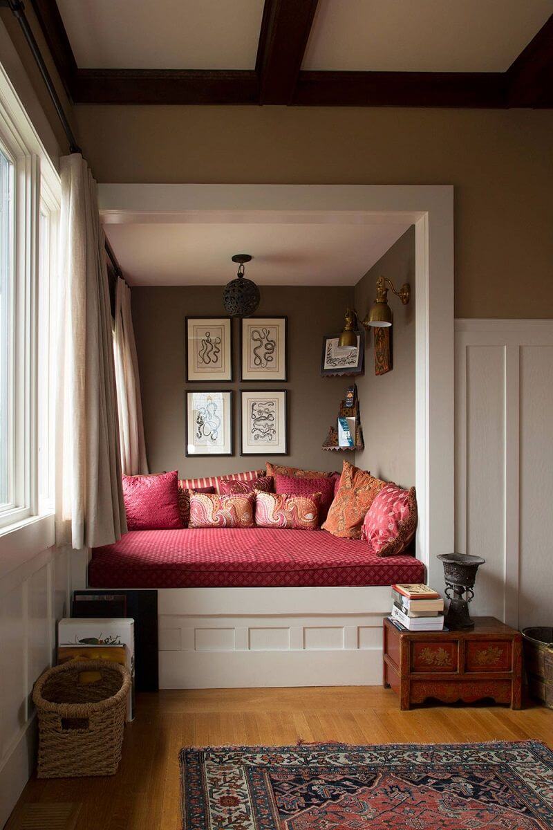 6 Cool Reading Nooks 