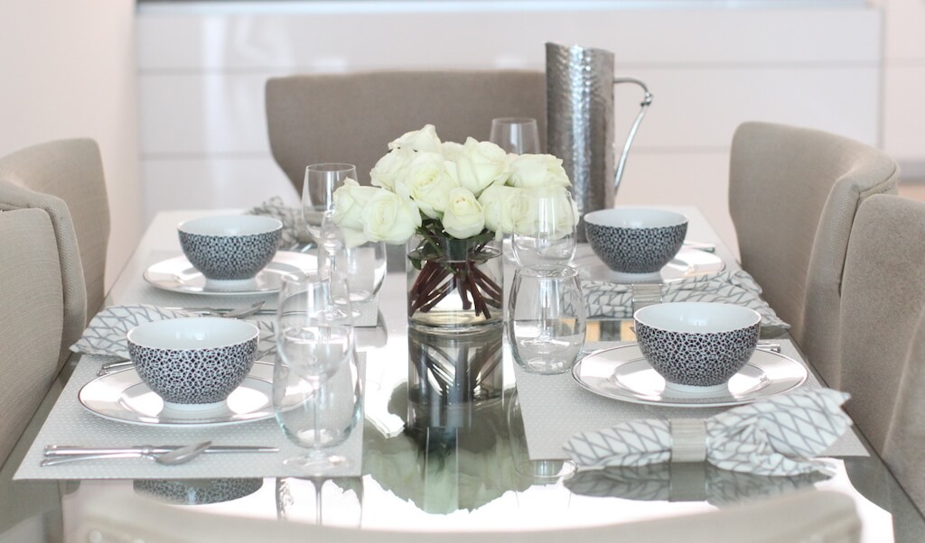 28 Dinner Party Table Setting Ideas To Impress Your Guests