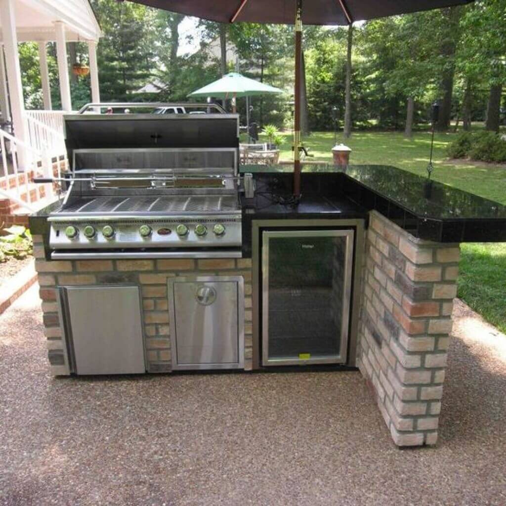 outdoor kitchens for small spaces        
        <figure class=