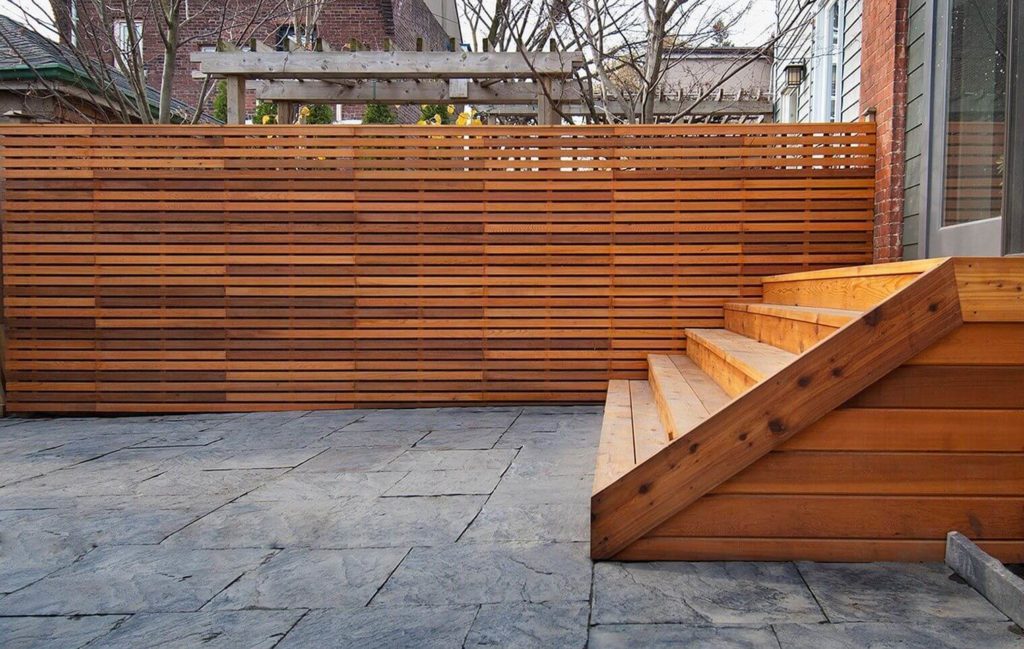 Modern Privacy Fence Ideas for Small Space