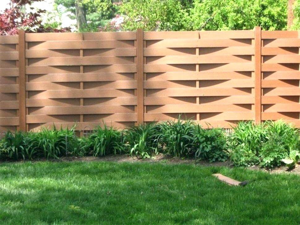 privacy fence ideas for backyard