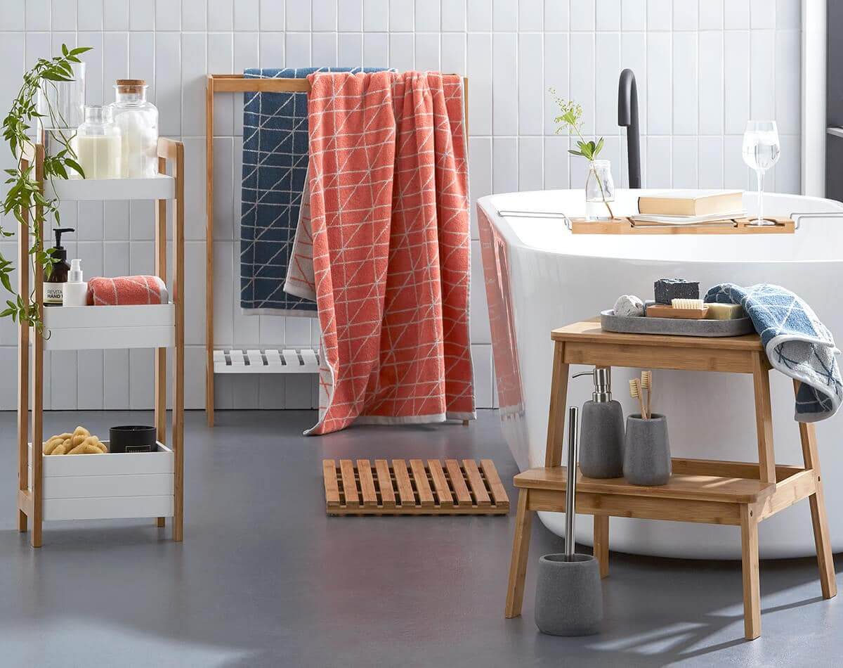 20+ Small and Creative Bathroom Shelf Ideas and Designs For 2020