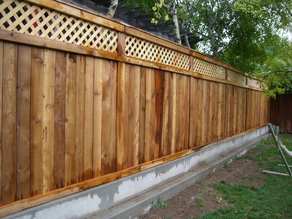 privacy fence ideas for backyard