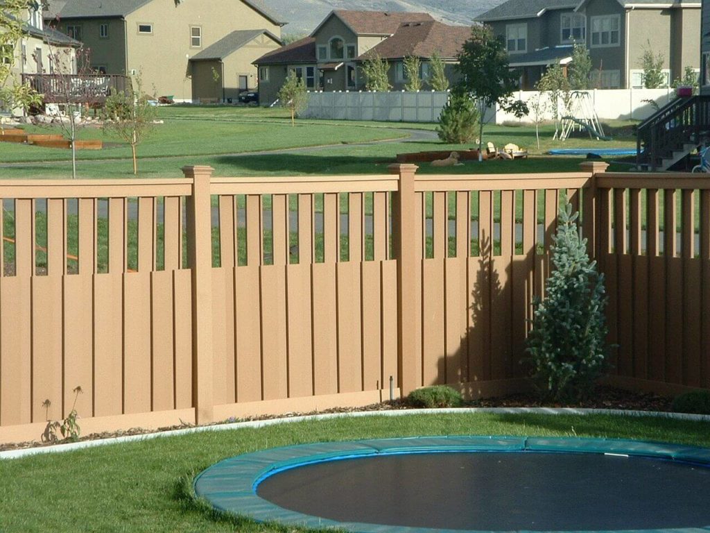 privacy fence ideas for backyard