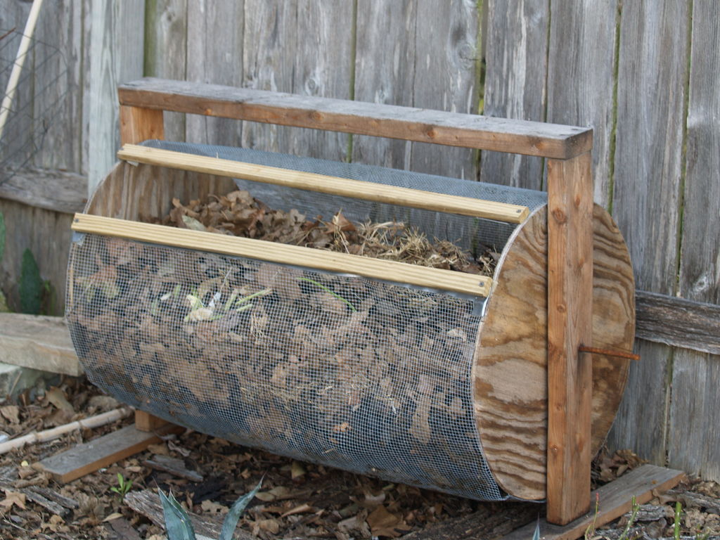 DIY Compost Bin 13