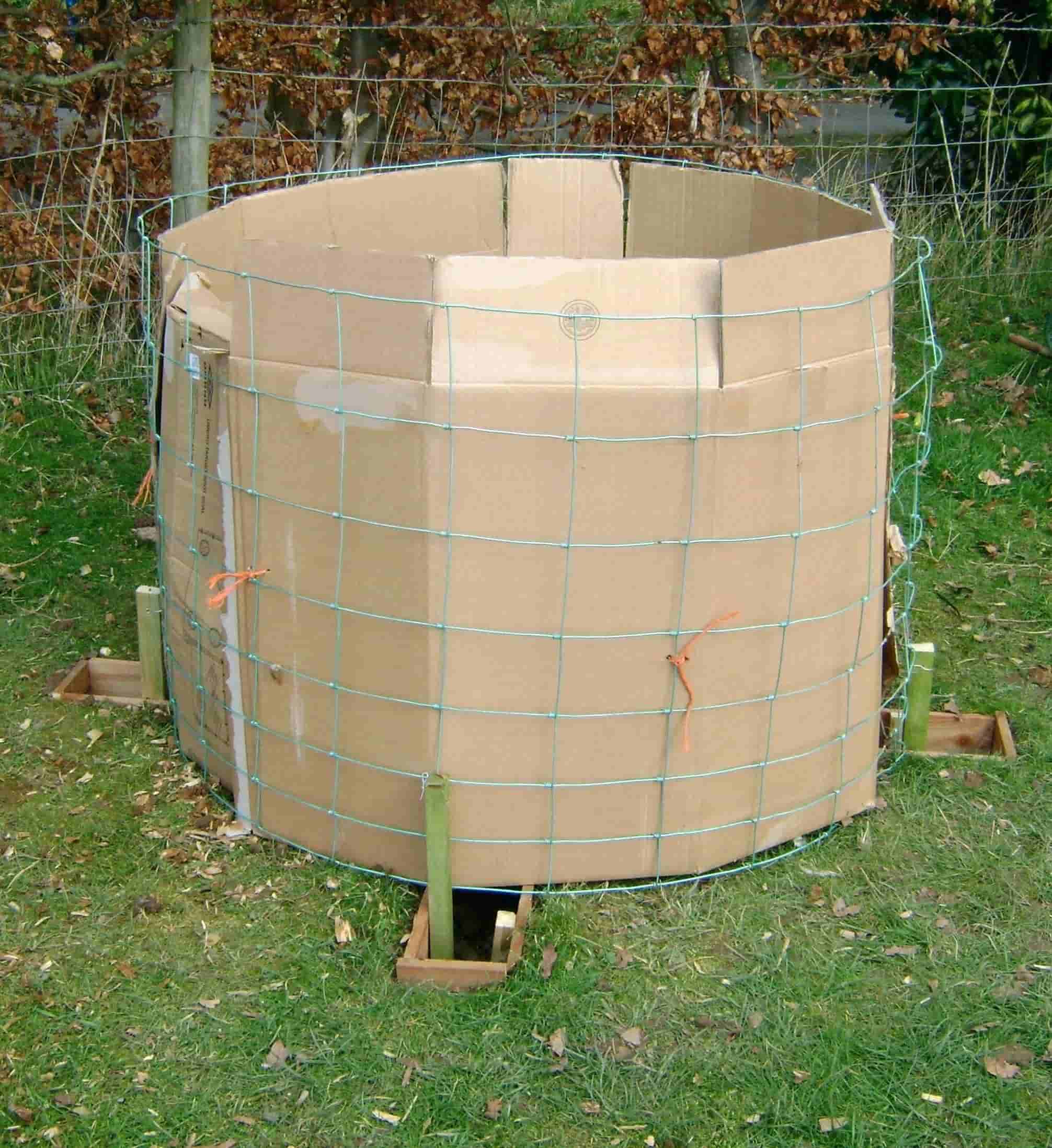 DIY Compost Bin 7