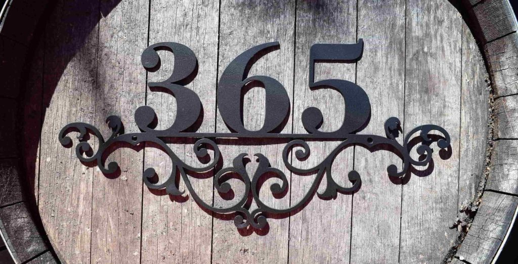 20+ Spectacular House Name Plate Designs Ideas