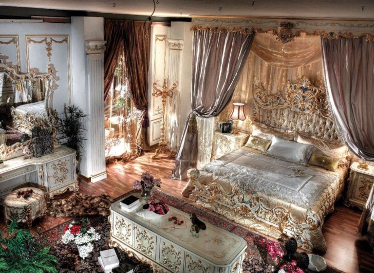 A Lavish and Royal Bed Designs Ideas