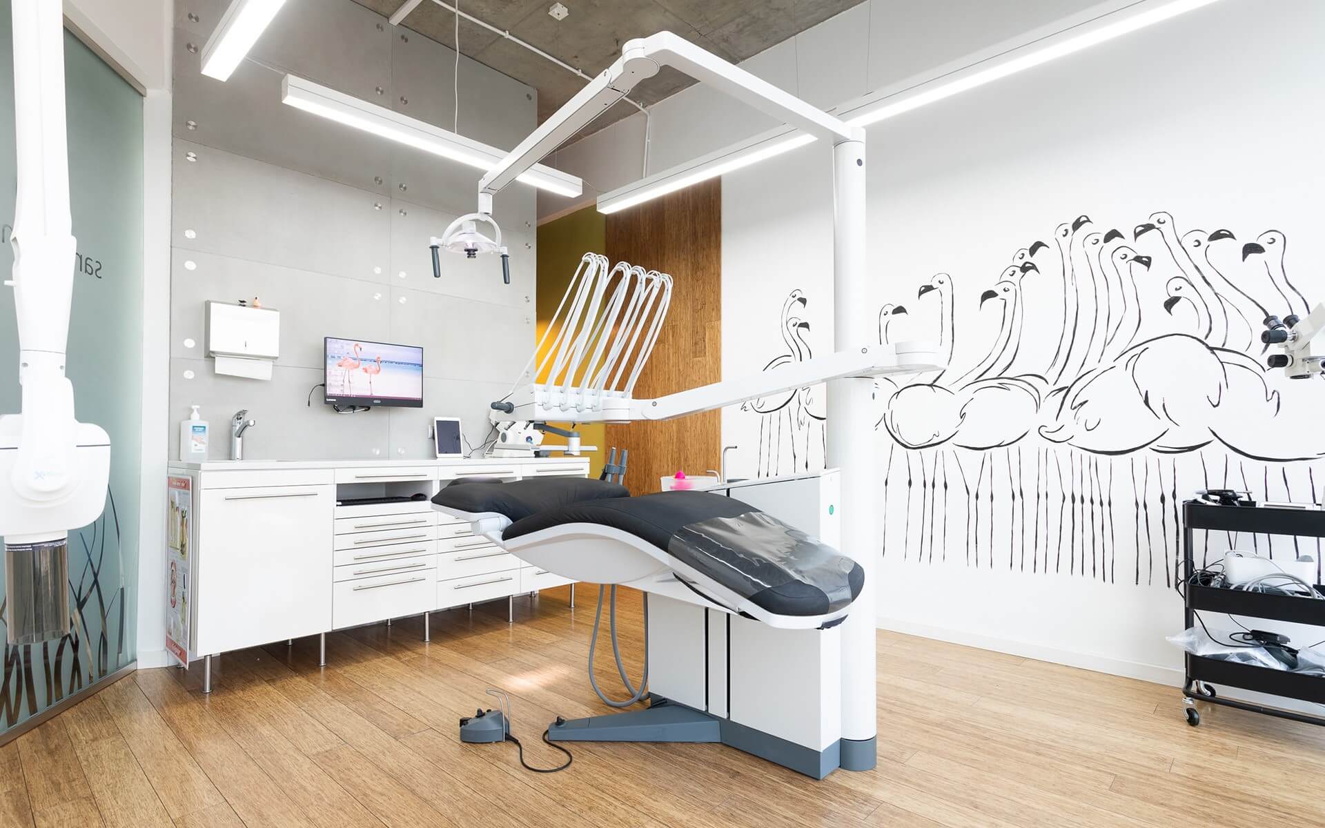 Modern & Stylist Interior Designs Ideas for Small Dental Clinic