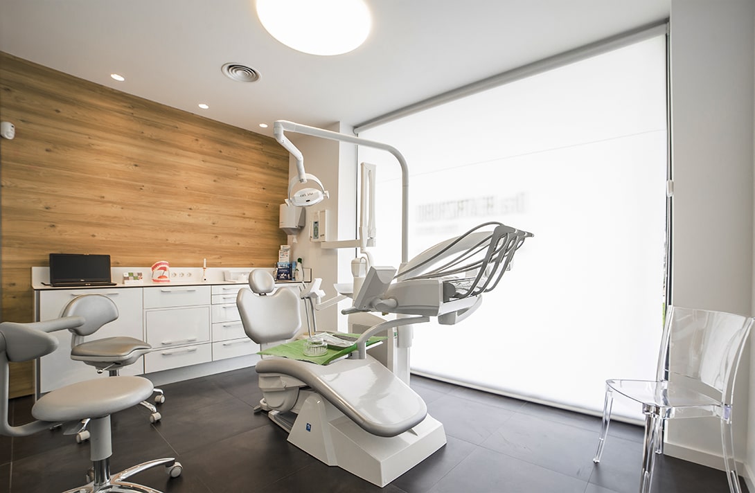 Modern & Stylist Interior Designs Ideas for Small Dental Clinic