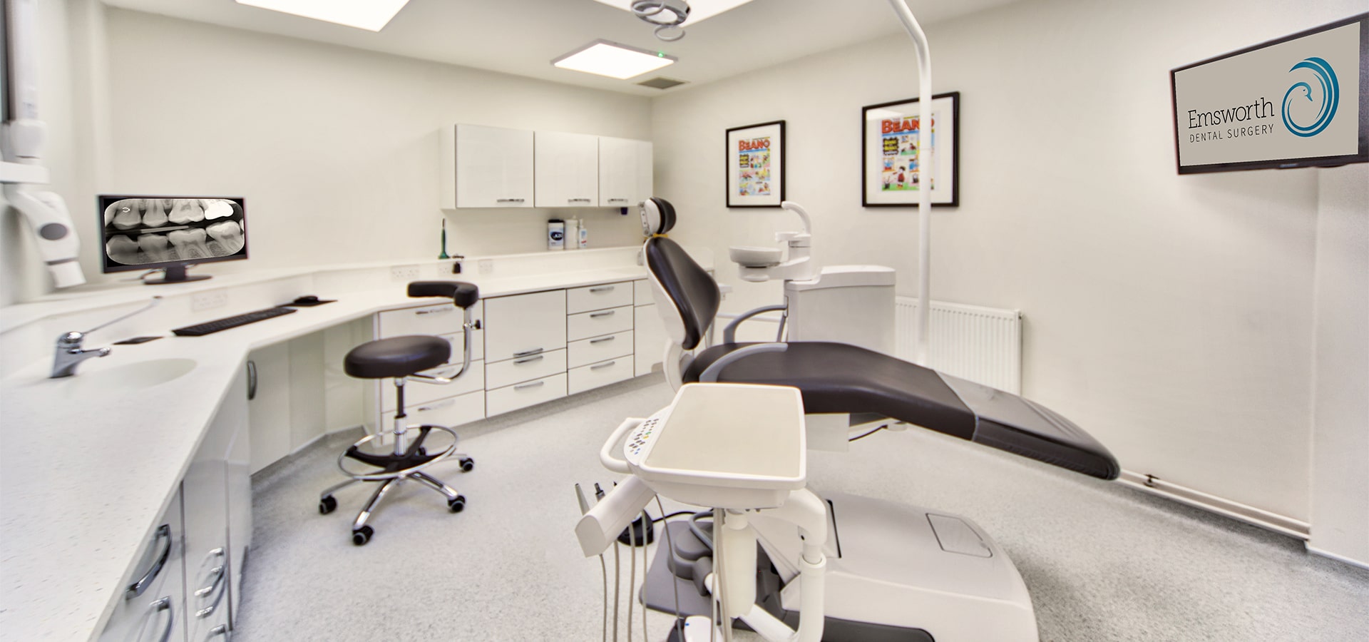 Modern & Stylist Interior Designs Ideas for Small Dental Clinic