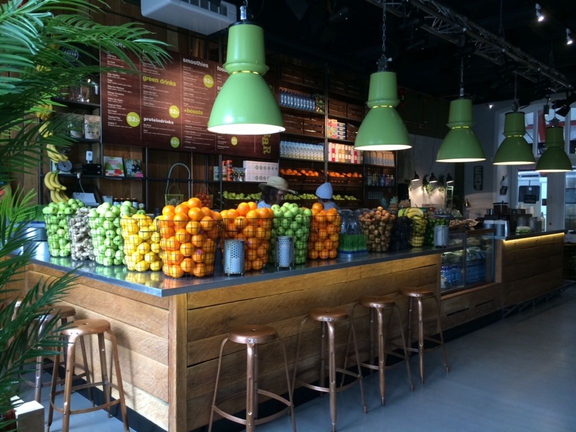 The Most Beautiful Interior Designs of Fruit Juice Shop The