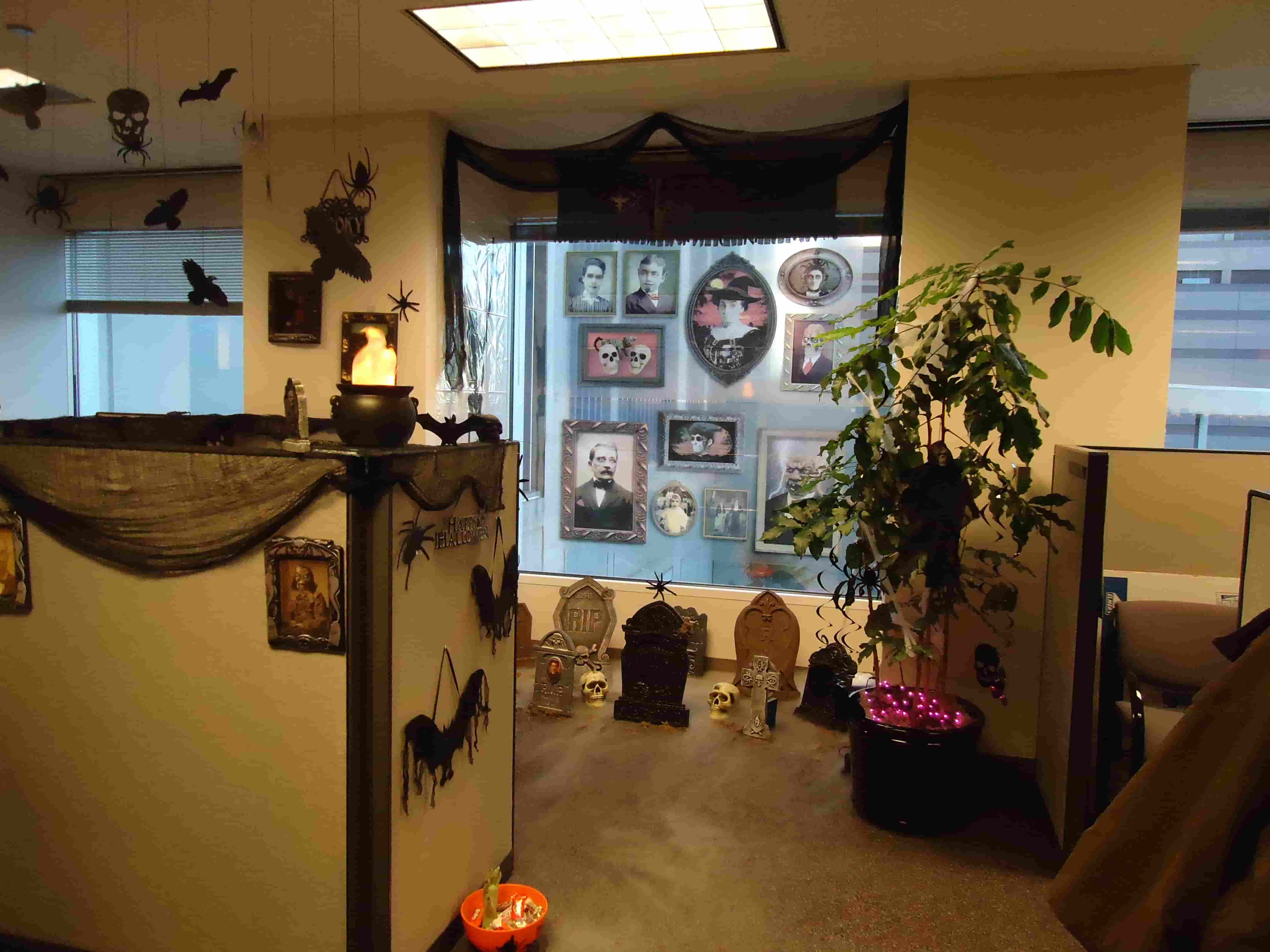  Halloween Office Decoration