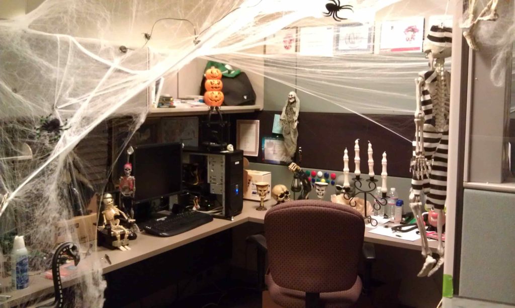 Spooky Halloween Office Decoration Ideas.