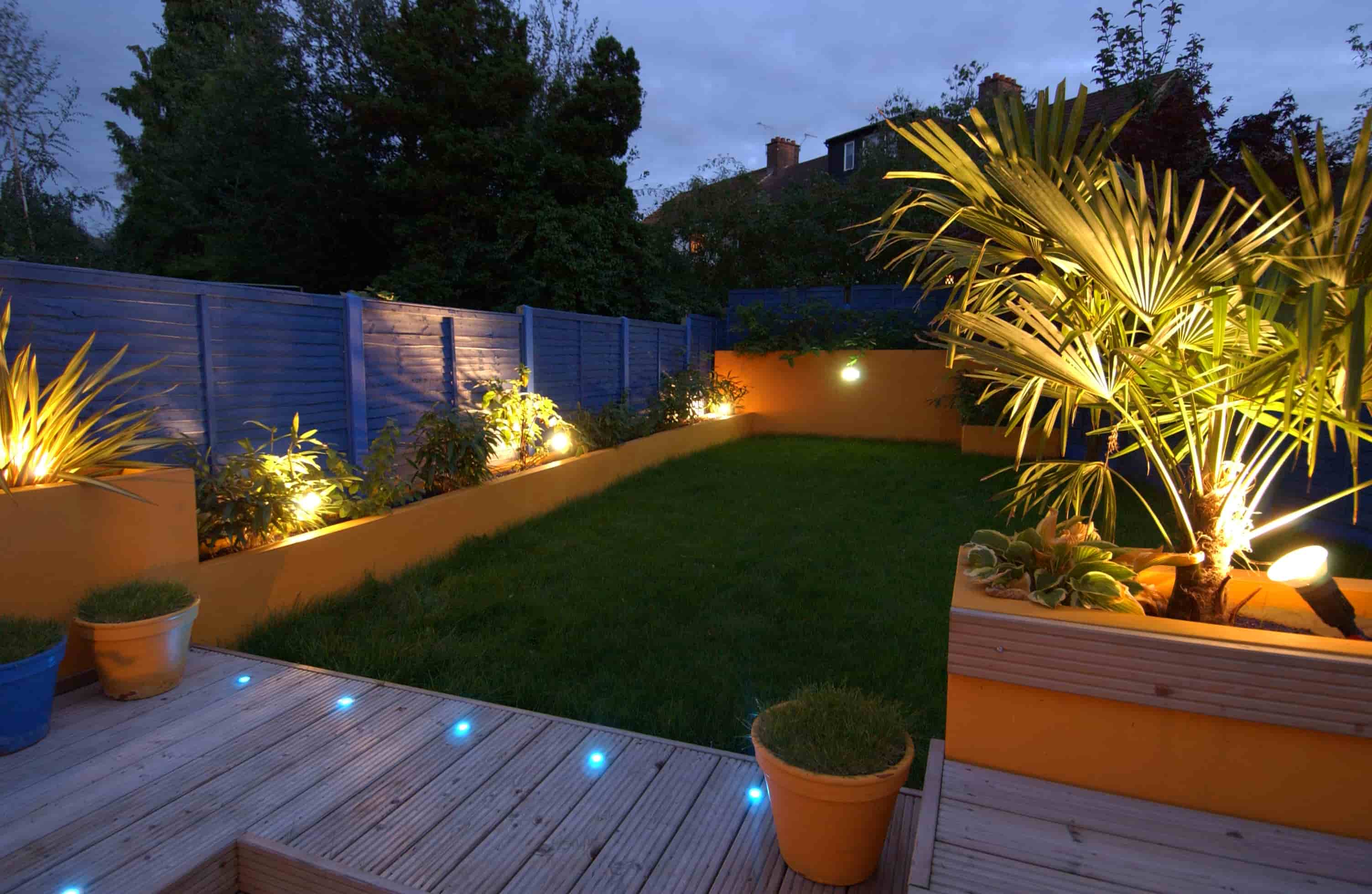 Mesmerizing Walkway Lighting