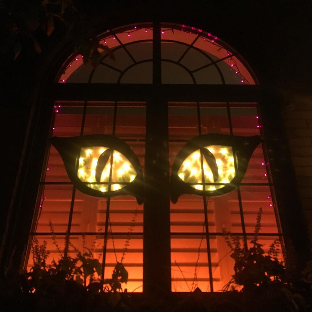 lighted halloween window decorations