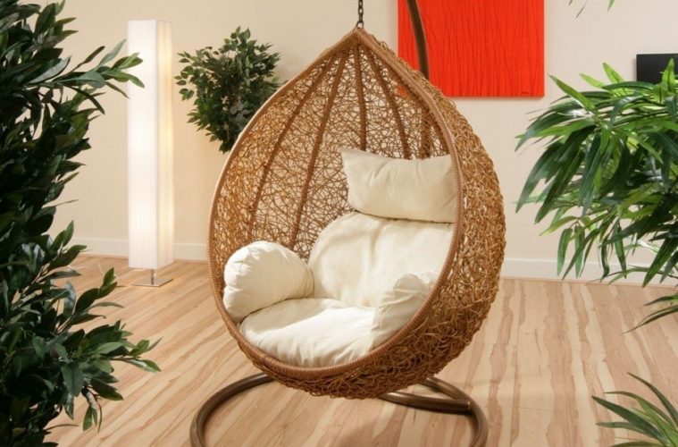 Incredible Hanging Chair Design