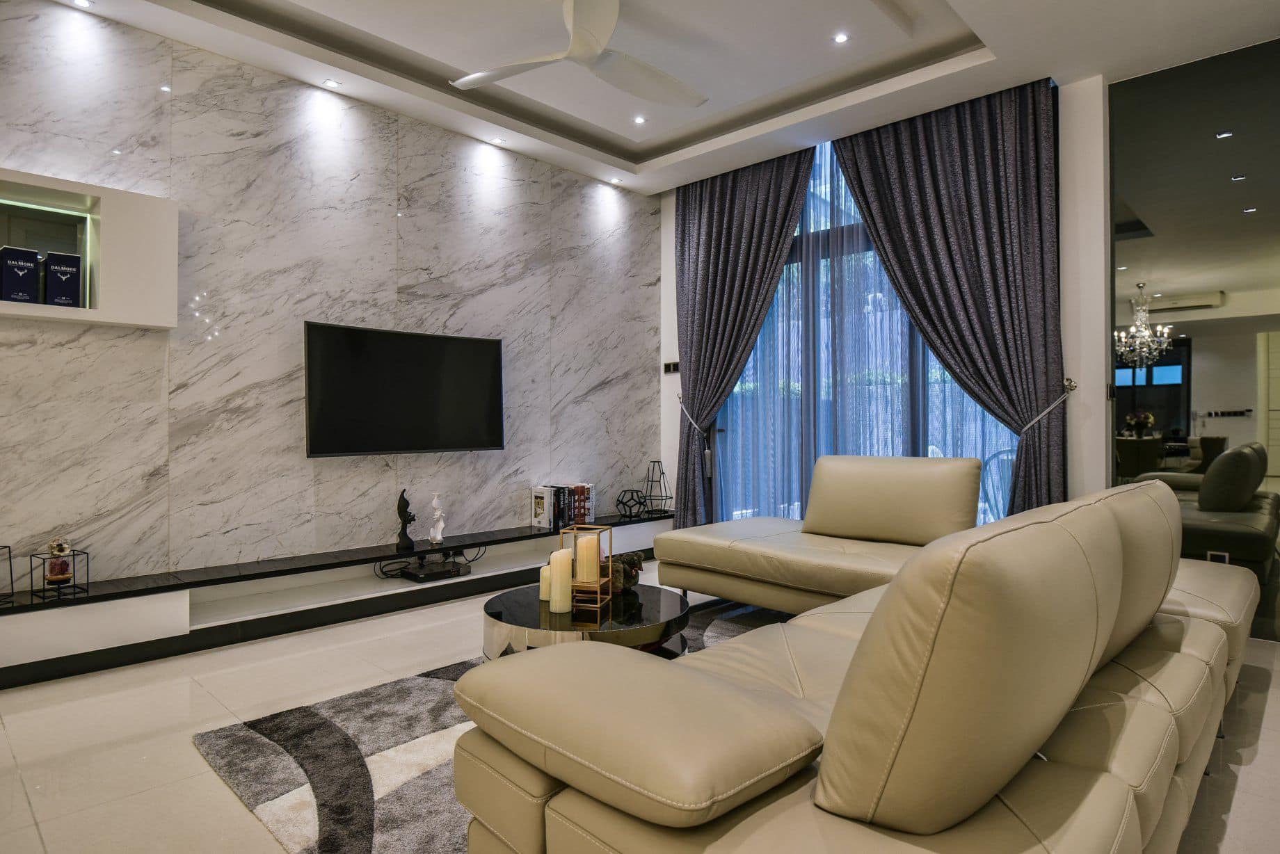 Luxurious Marble Wall for Living Room