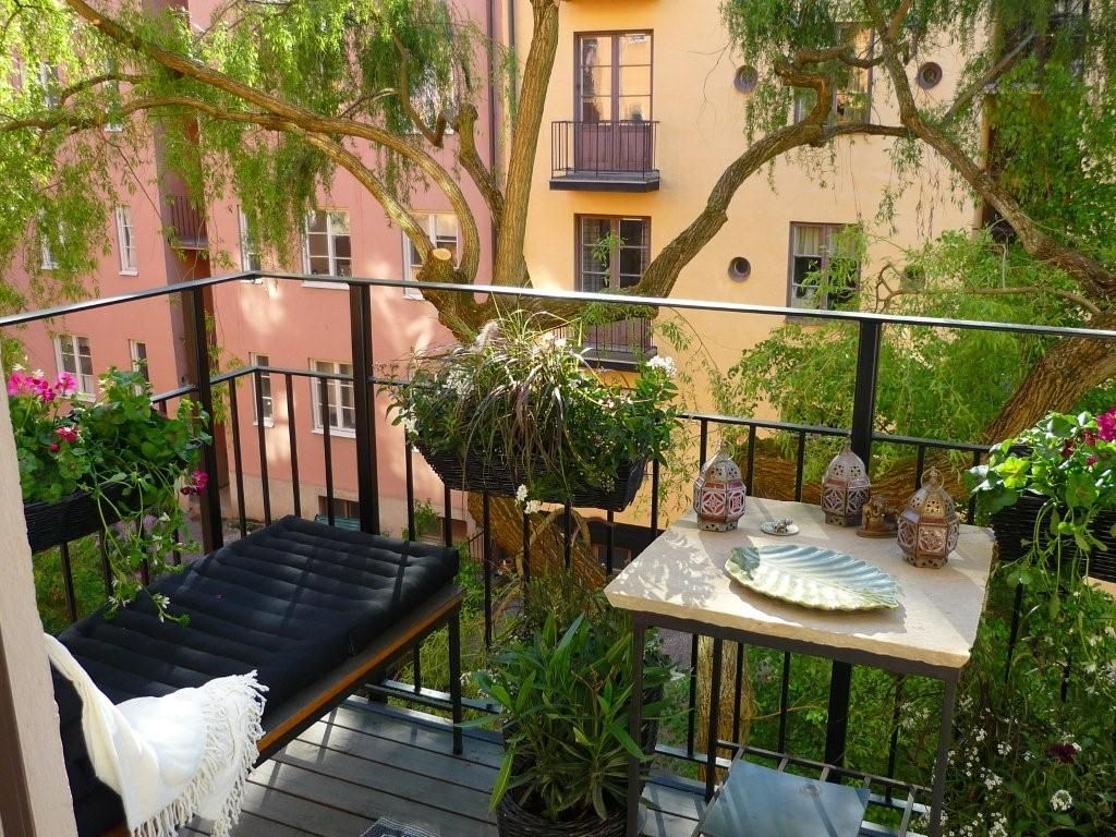 Small Balcony Decoration and Ideas 