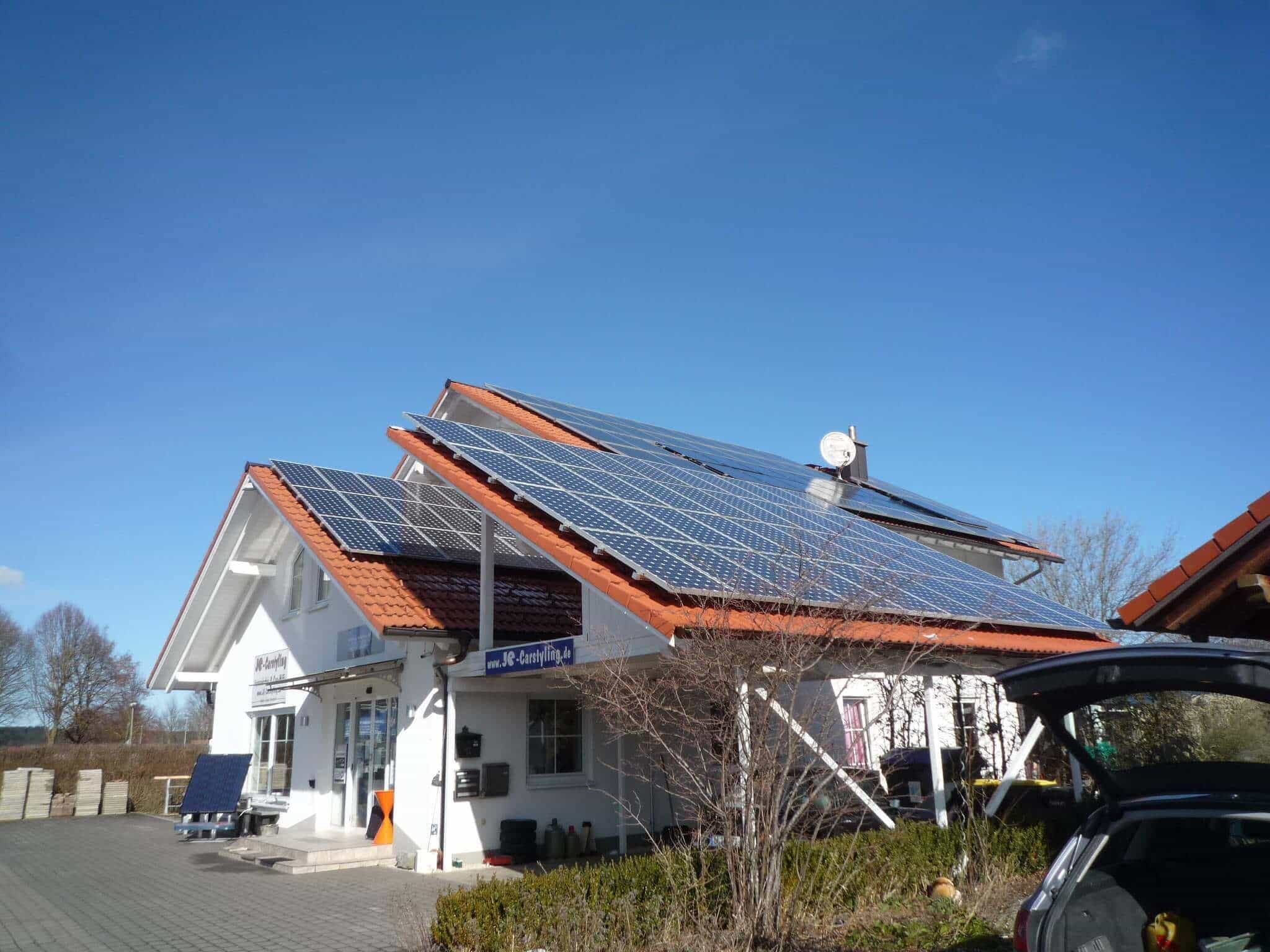 Solar Umbrella House