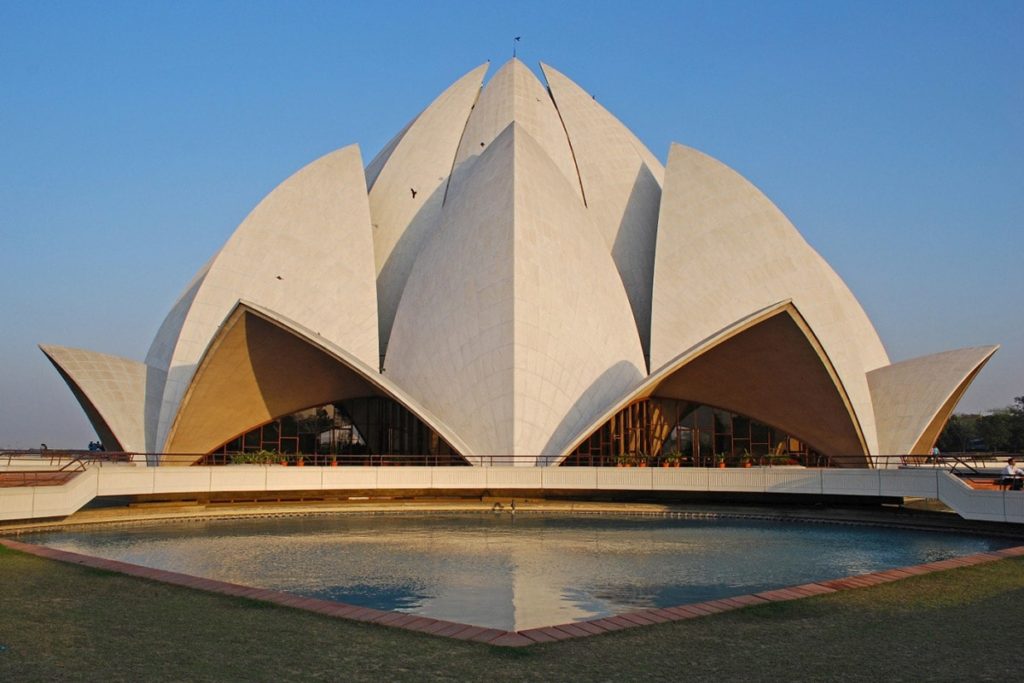 22+ Iconic and Beautiful Buildings Around the World