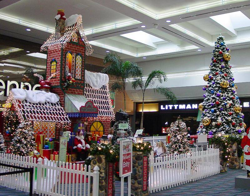 Christmas Mall Decoration