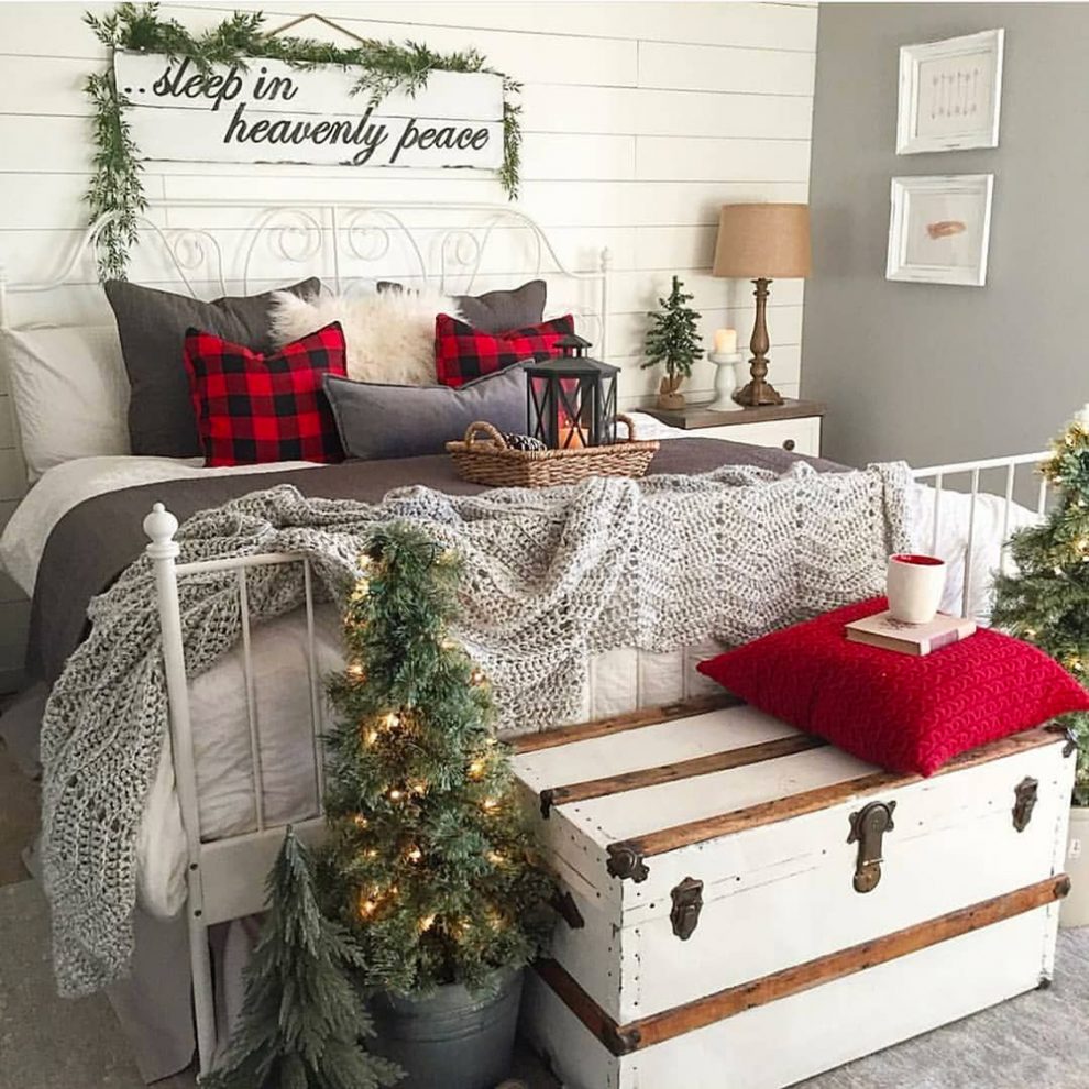 Christmas Bedroom Decoration