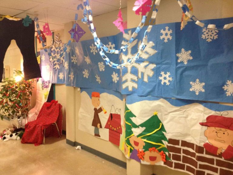 Modern Creative Classroom Decoration Ideas for Christmas