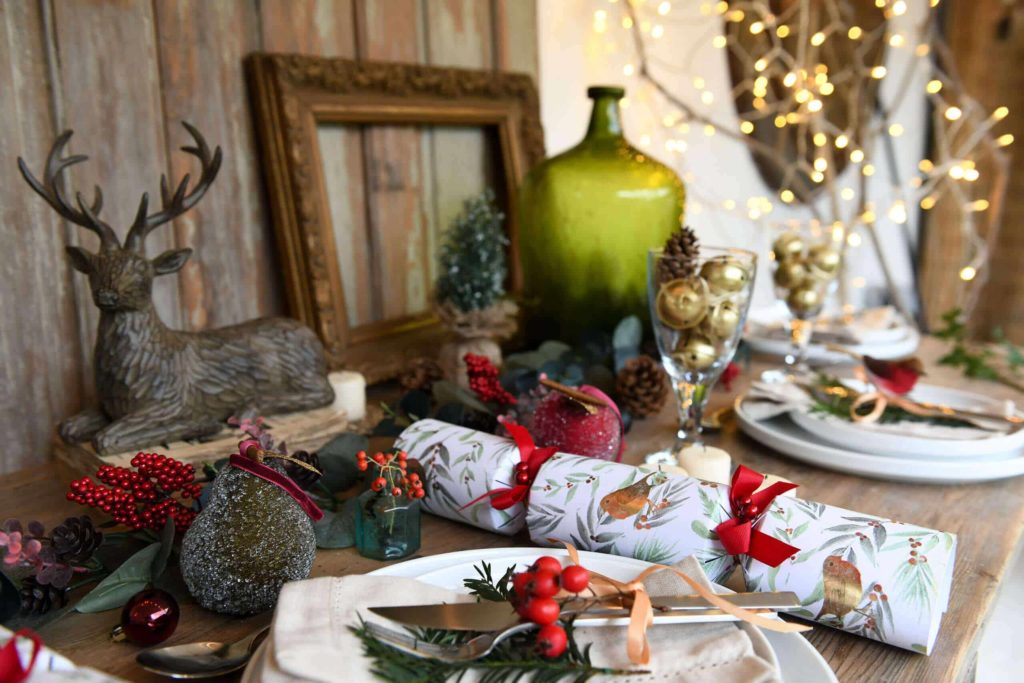 DIY Christmas Table Decoration & Setting Ideas