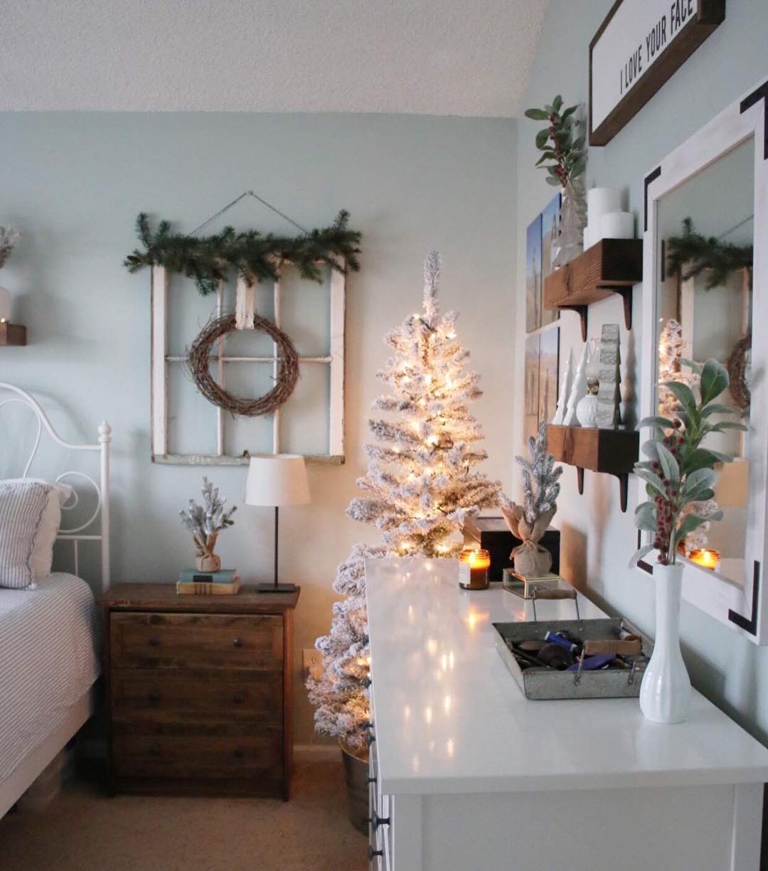 Christmas Bedroom Decoration