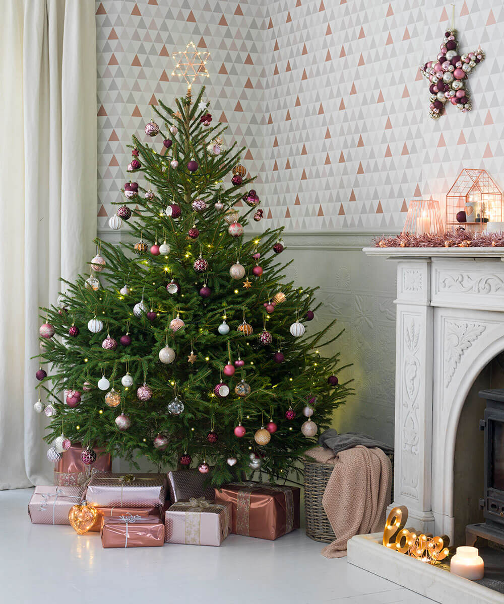  Decoration Ideas for Christmas Tree