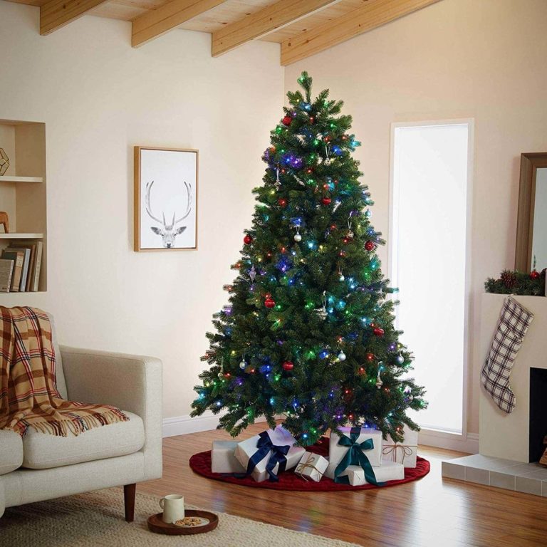 Attractive Decoration Ideas for Christmas Tree