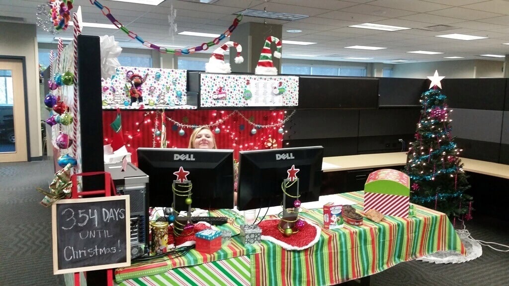 Most Beautiful Office Decoration Ideas For Christmas