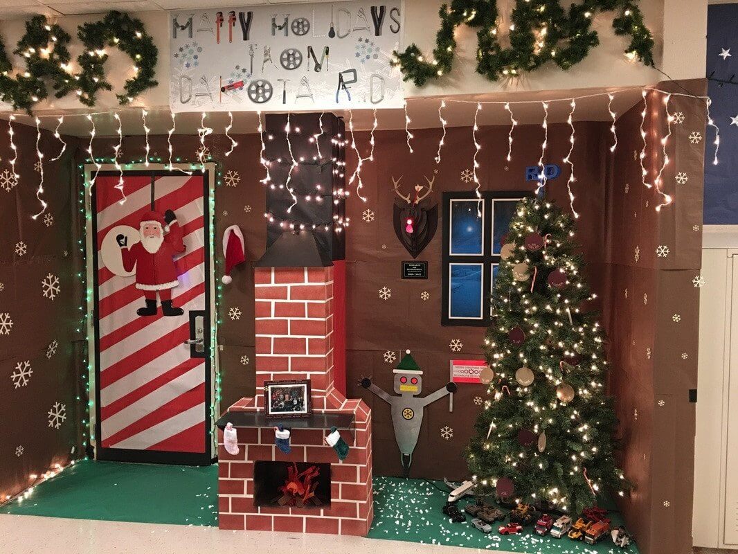 Door Decoration Ideas for Christmas