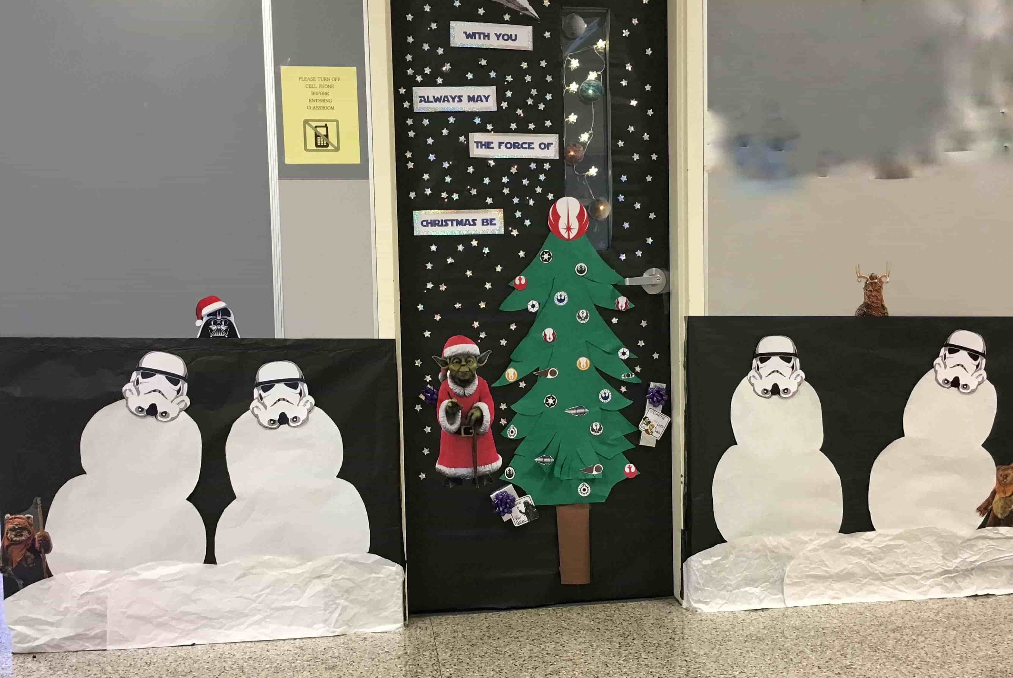 Door Decoration Ideas for Christmas