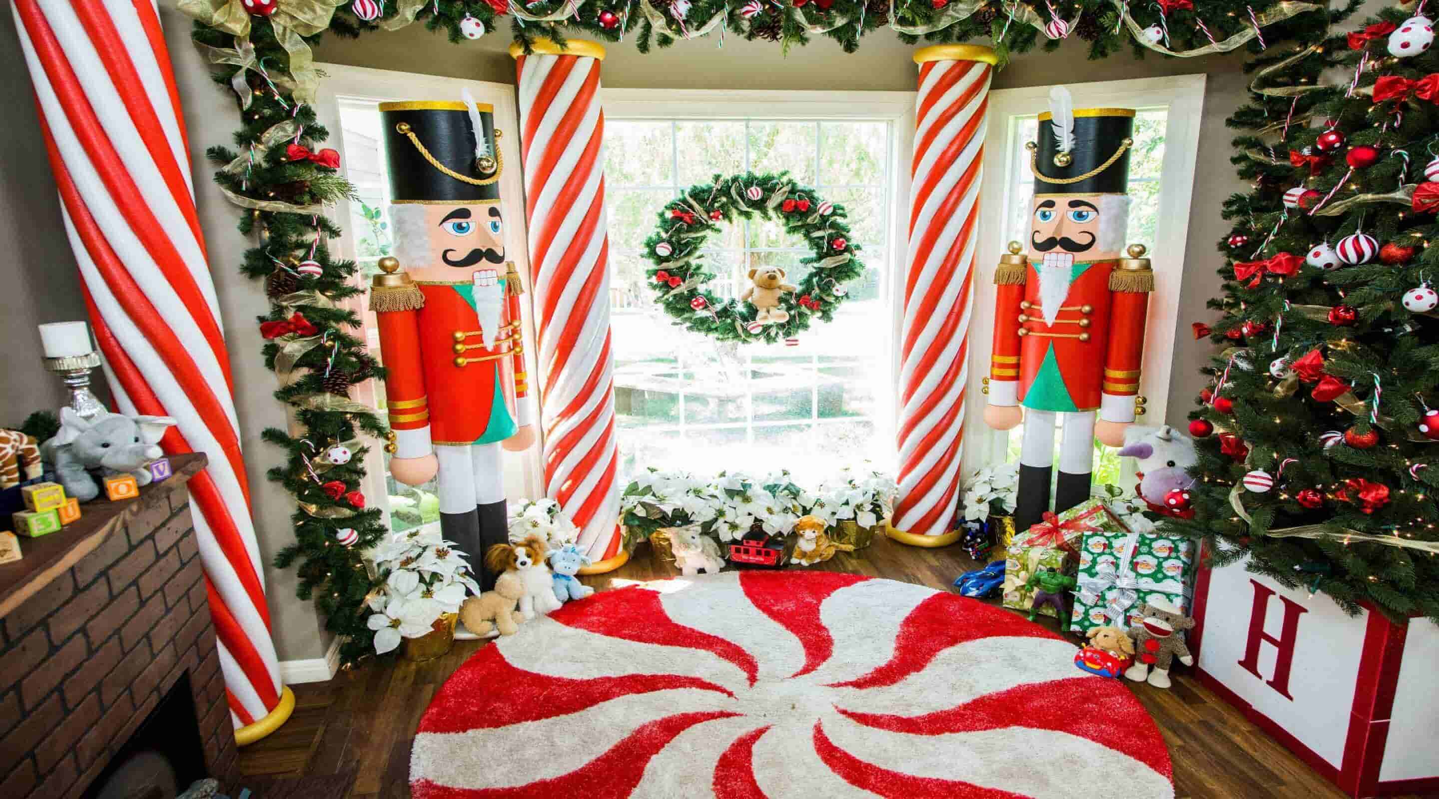 Door Decoration Ideas for Christmas