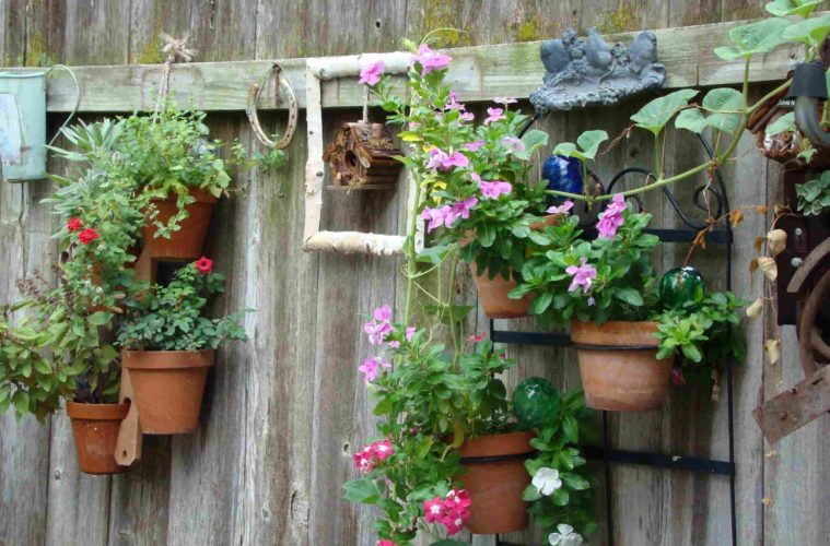 Amazing Ideas to Decorate Your Garden Fence - The Architecture Designs