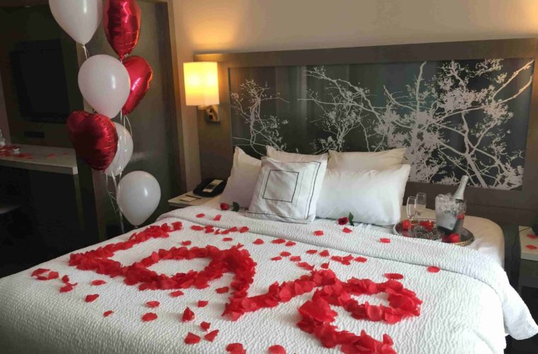 Bedroom Decoration for Valentine Day