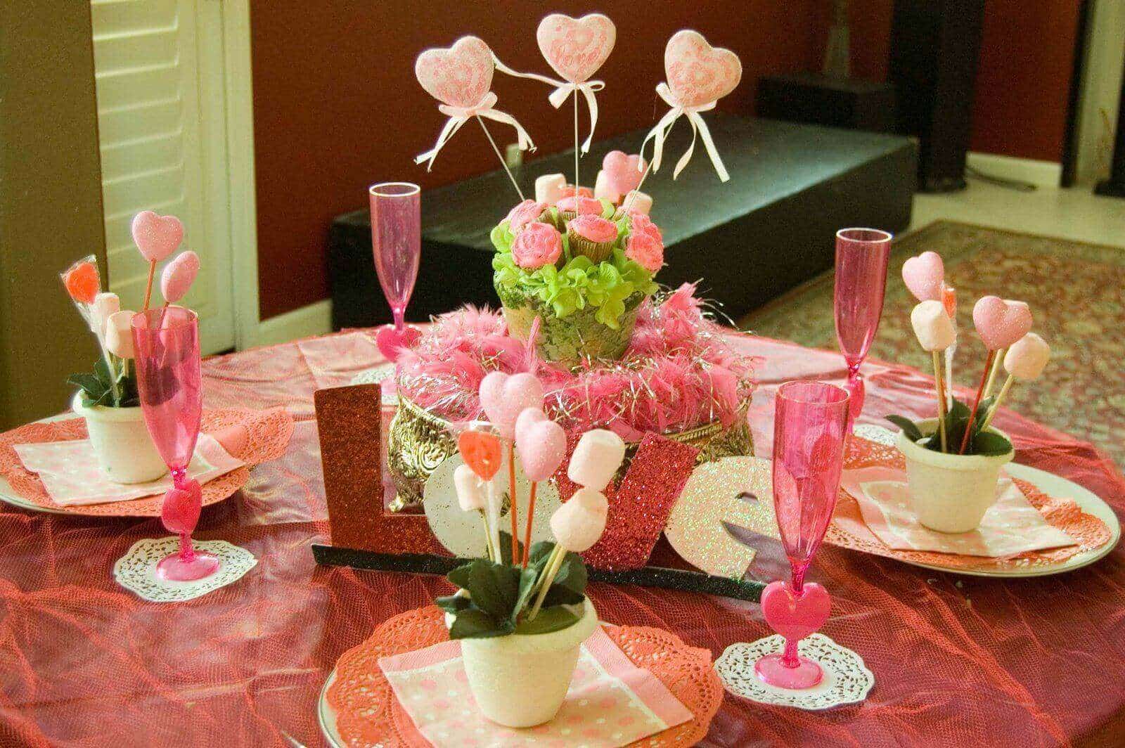 16 Simple Valentine Table Decor Ideas for Romantic Dinner