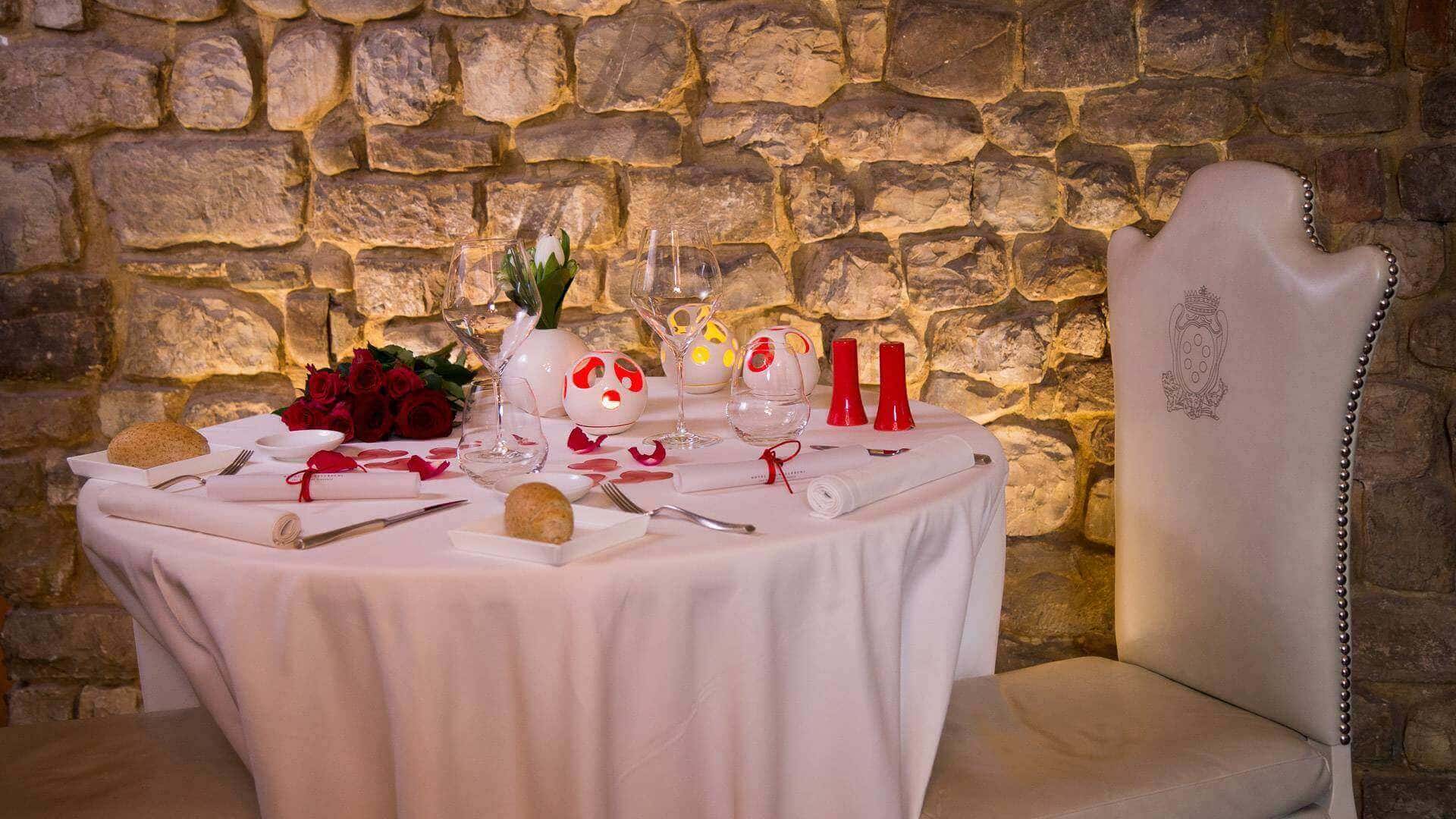 valentine restaurant decoration 