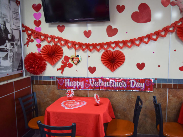 Lovely Valentine Decoration ideas for the Restaurant 2024