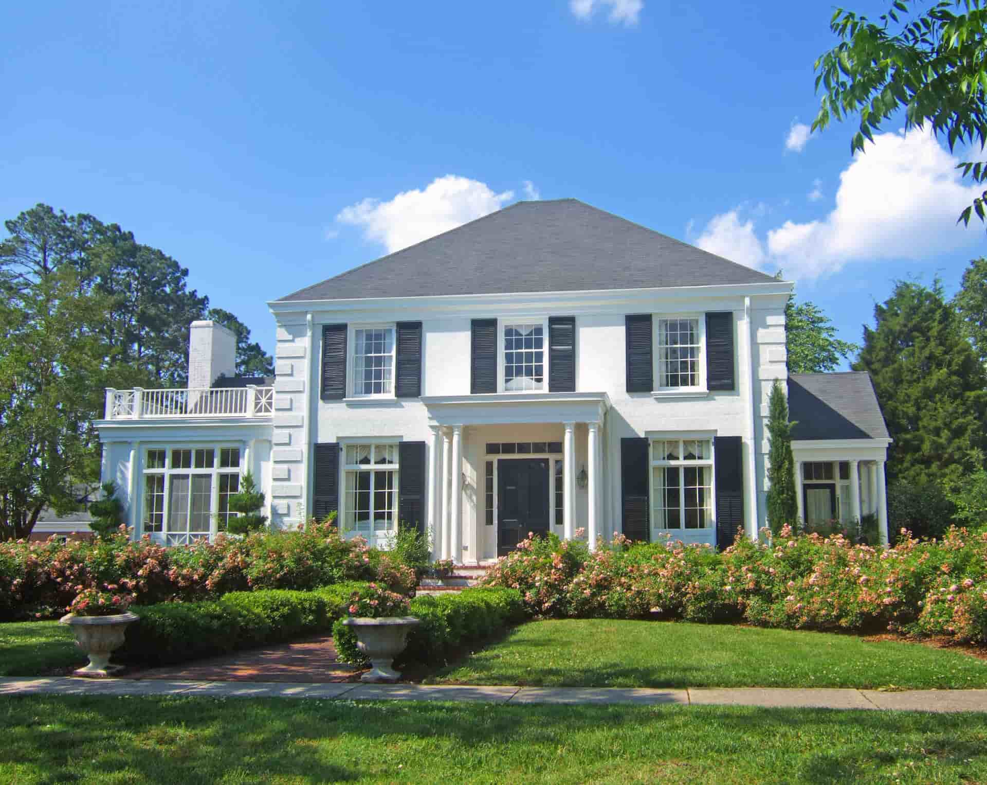 Impressive Modern Colonial Style House Design Ideas